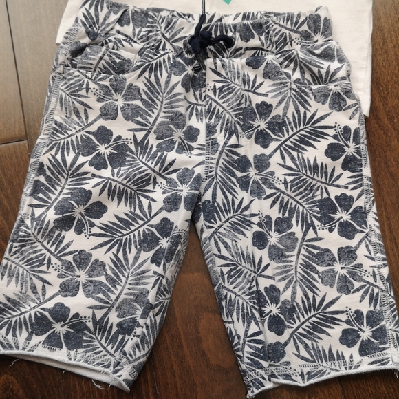 Boys surf-themed cotton set - size 5 - Picture 2 of 16